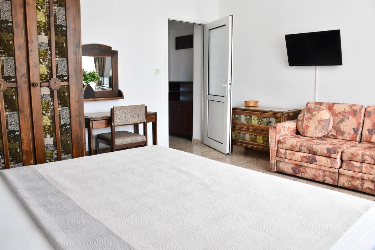 Family Hotel Apolonia Szozopol Kültér fotó