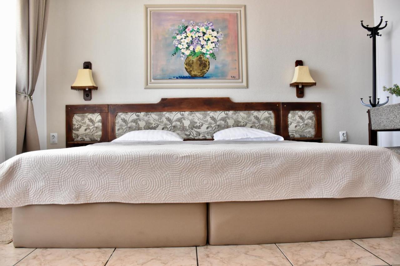Family Hotel Apolonia Szozopol Kültér fotó