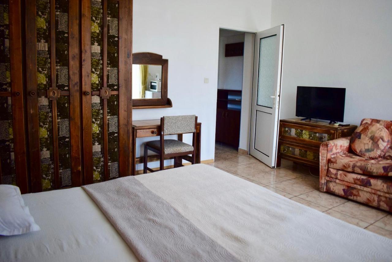 Family Hotel Apolonia Szozopol Kültér fotó